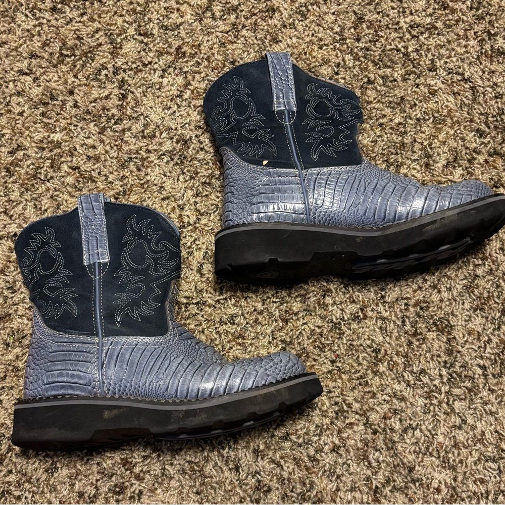Vintage Ariat Fatbaby Blue croc Western Boots - 8B